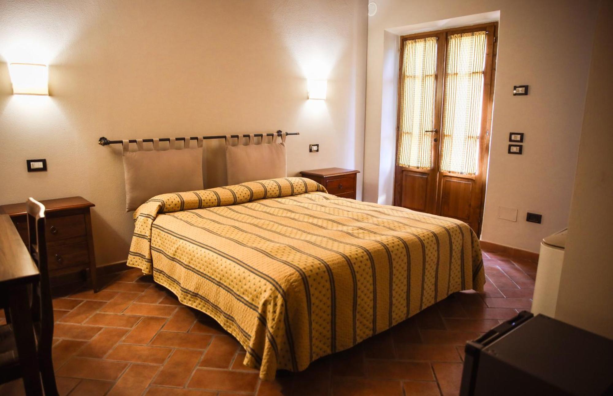 Agriturismo La Vecchia Quercia Montemerano Exterior foto